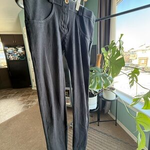 Freddy Black Skinny Pants